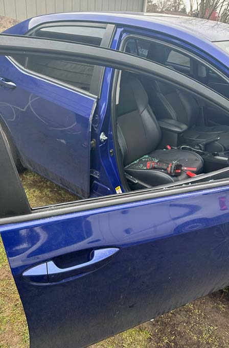 auto glass replacement Troy , MI