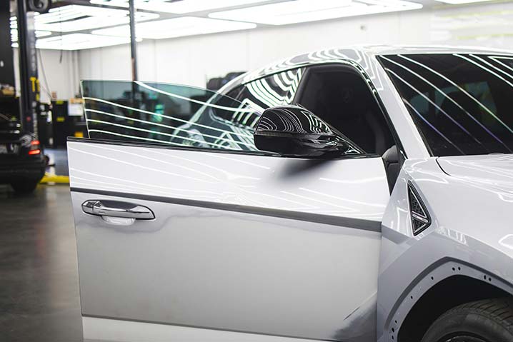 mobile windshield repair Lawrence